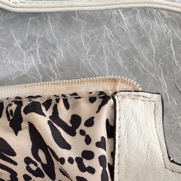 Jessica Simpson White Satchel with Gold Accents - Picture 6 of 6